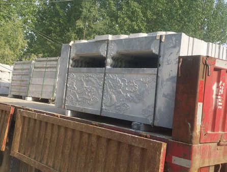 青石欄板也是需要日常精心養護的